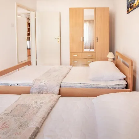 Milica Apartment *