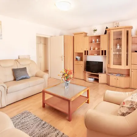 Milica Apartment *