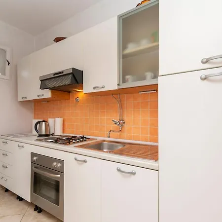 Apartment Milica Kastela