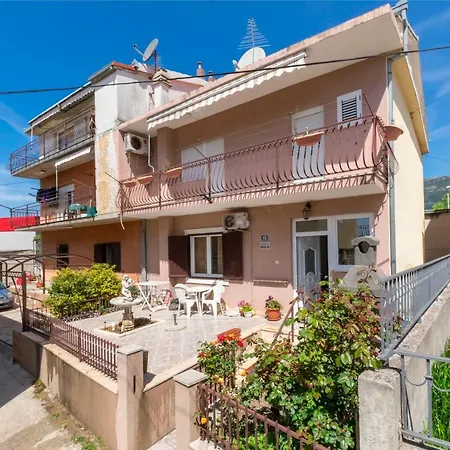 Apartment Milica Kastela